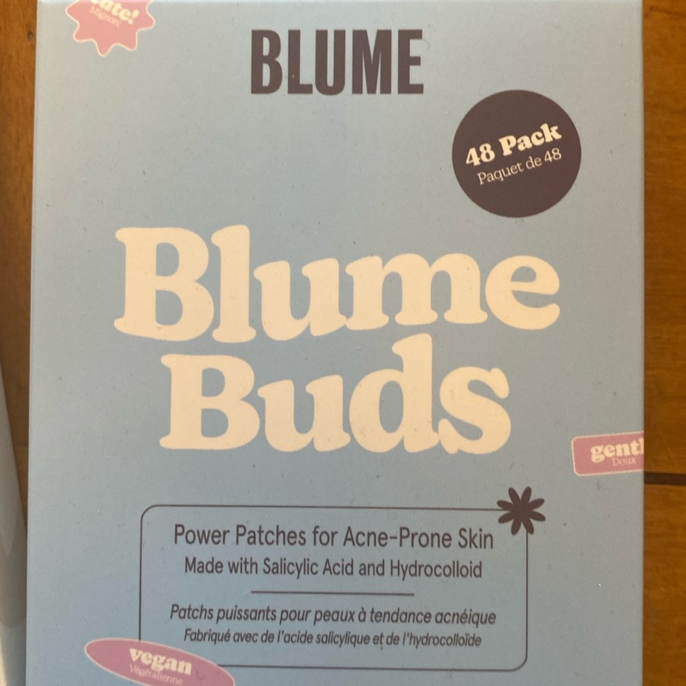 Blume buds patches & aceology mask